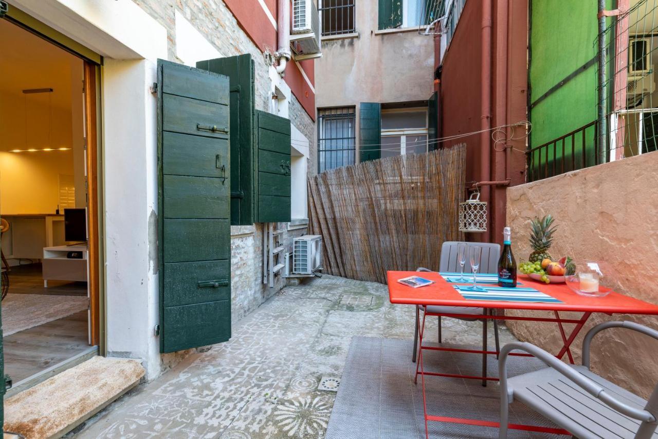 Snug Apartment With Private Courtyard M0270422677 Venice Ngoại thất bức ảnh